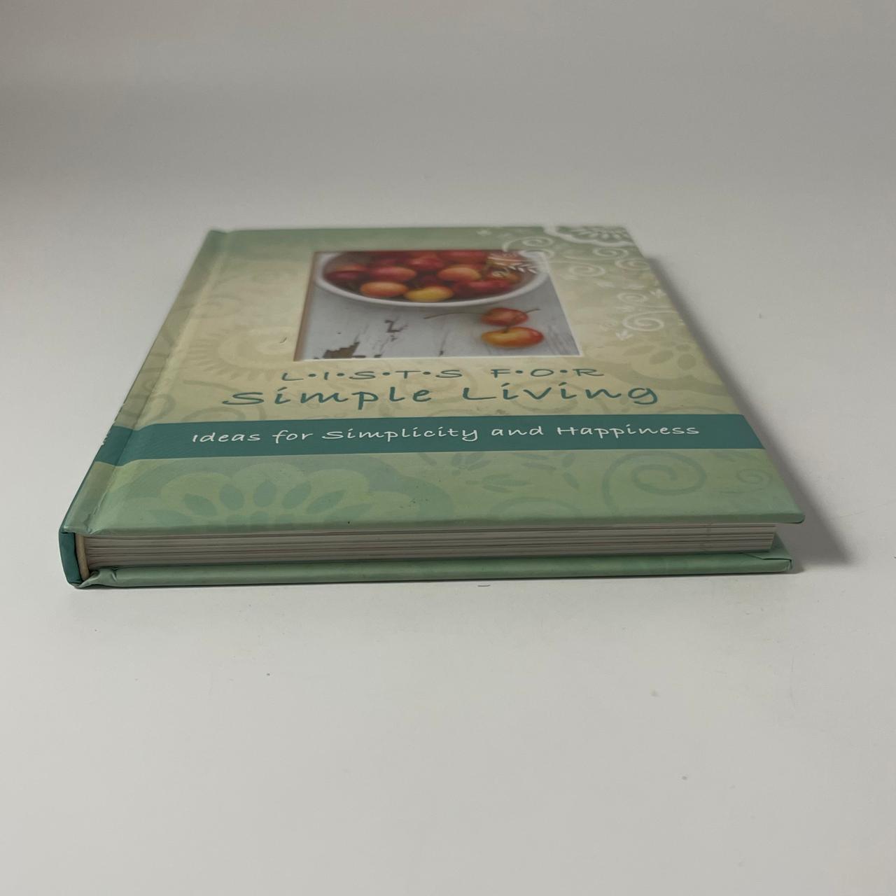 Lists for Simple Living: Ideas for Simplicity and Happiness - Regina Brett