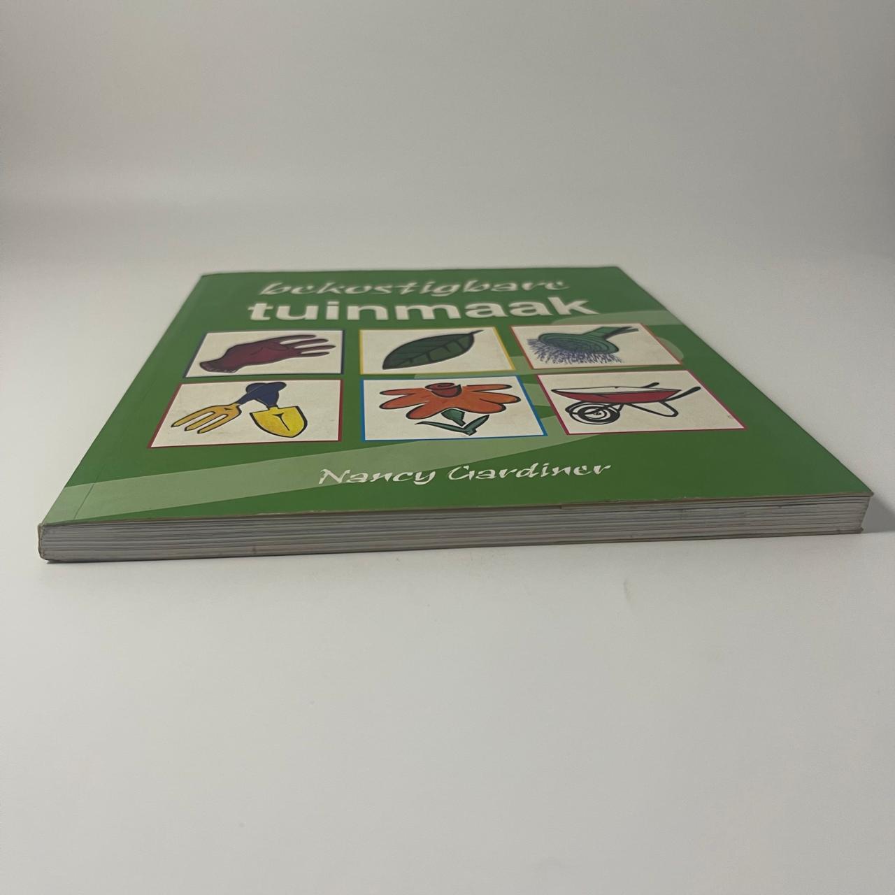 Bekostigbare Tuinmaak — Nancy Gardiner