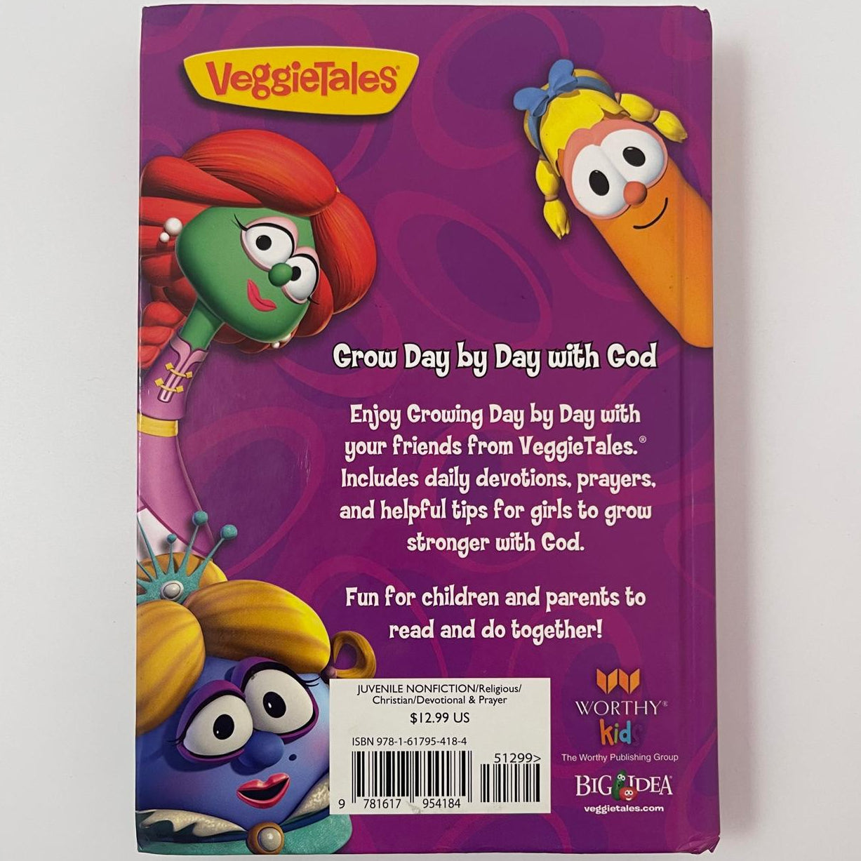 Growing Day by Day: 365 Daily Devos for Girls (VeggieTales)