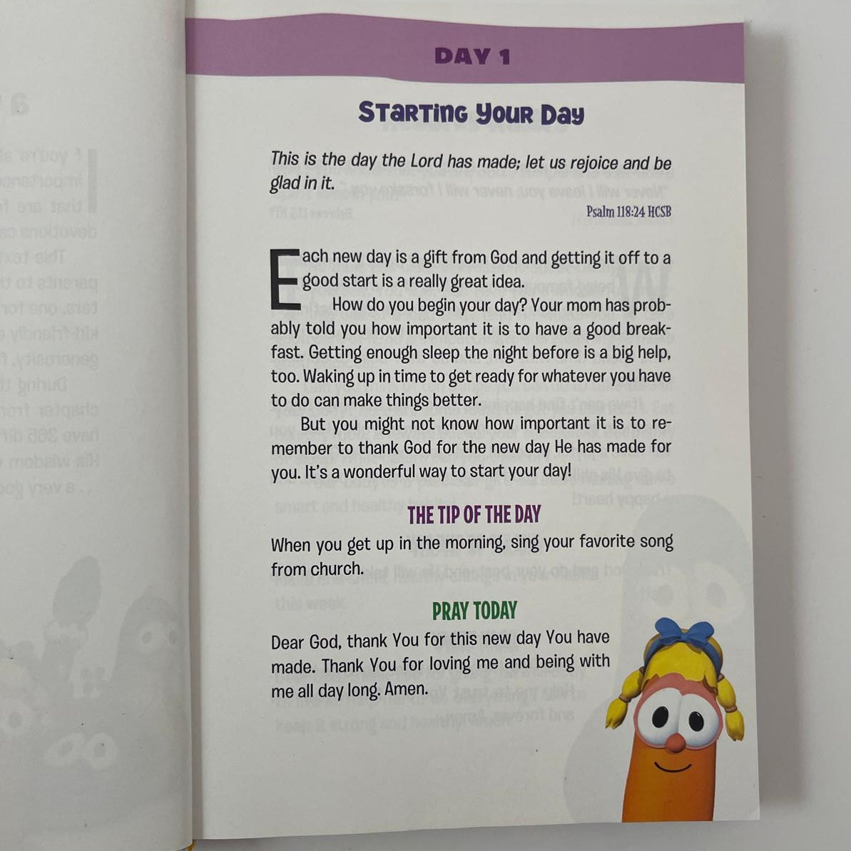 Growing Day by Day: 365 Daily Devos for Girls (VeggieTales)