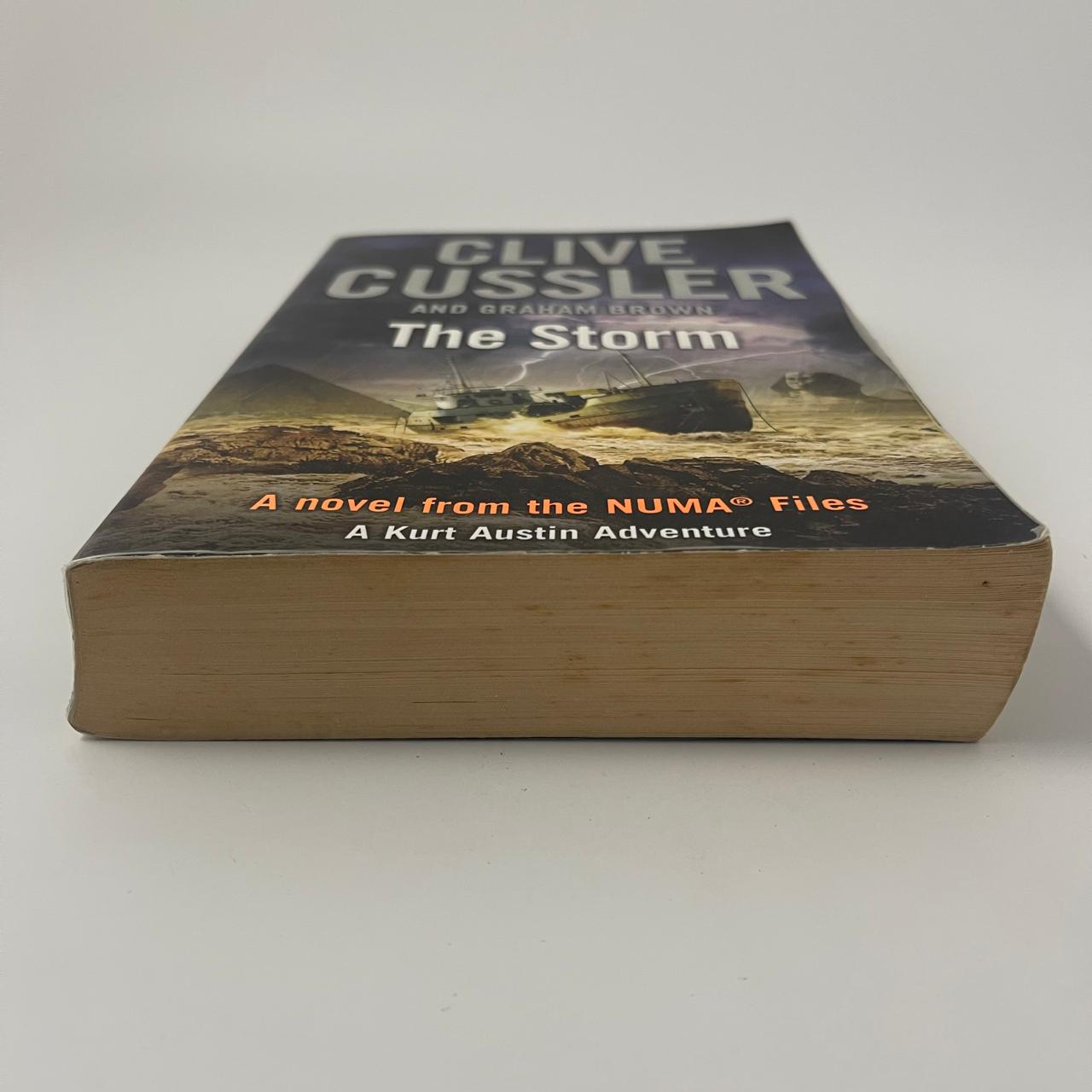 The Storm - Clive Cussler & Graham Brown