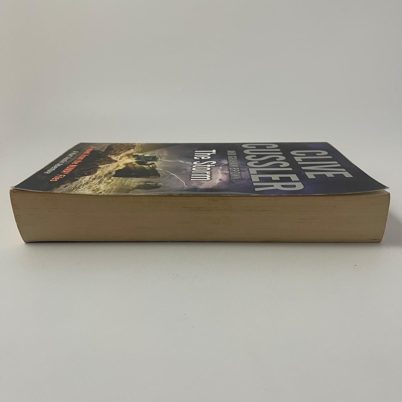 The Storm - Clive Cussler & Graham Brown
