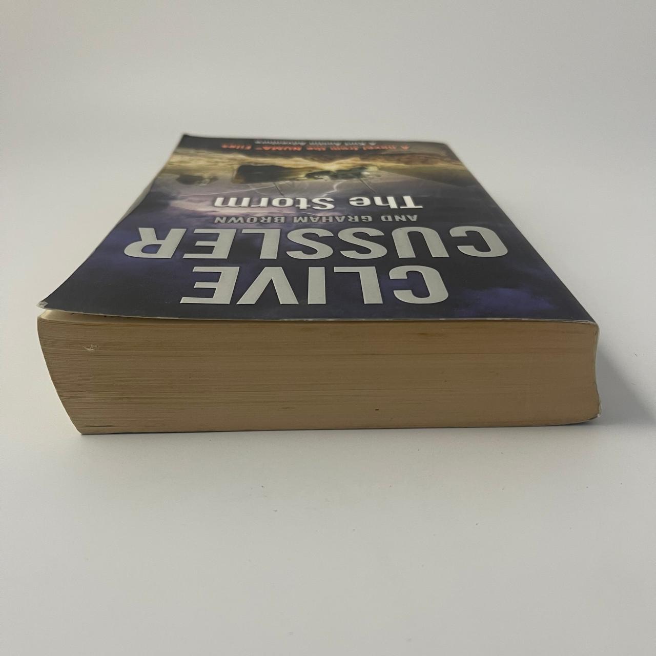 The Storm - Clive Cussler & Graham Brown