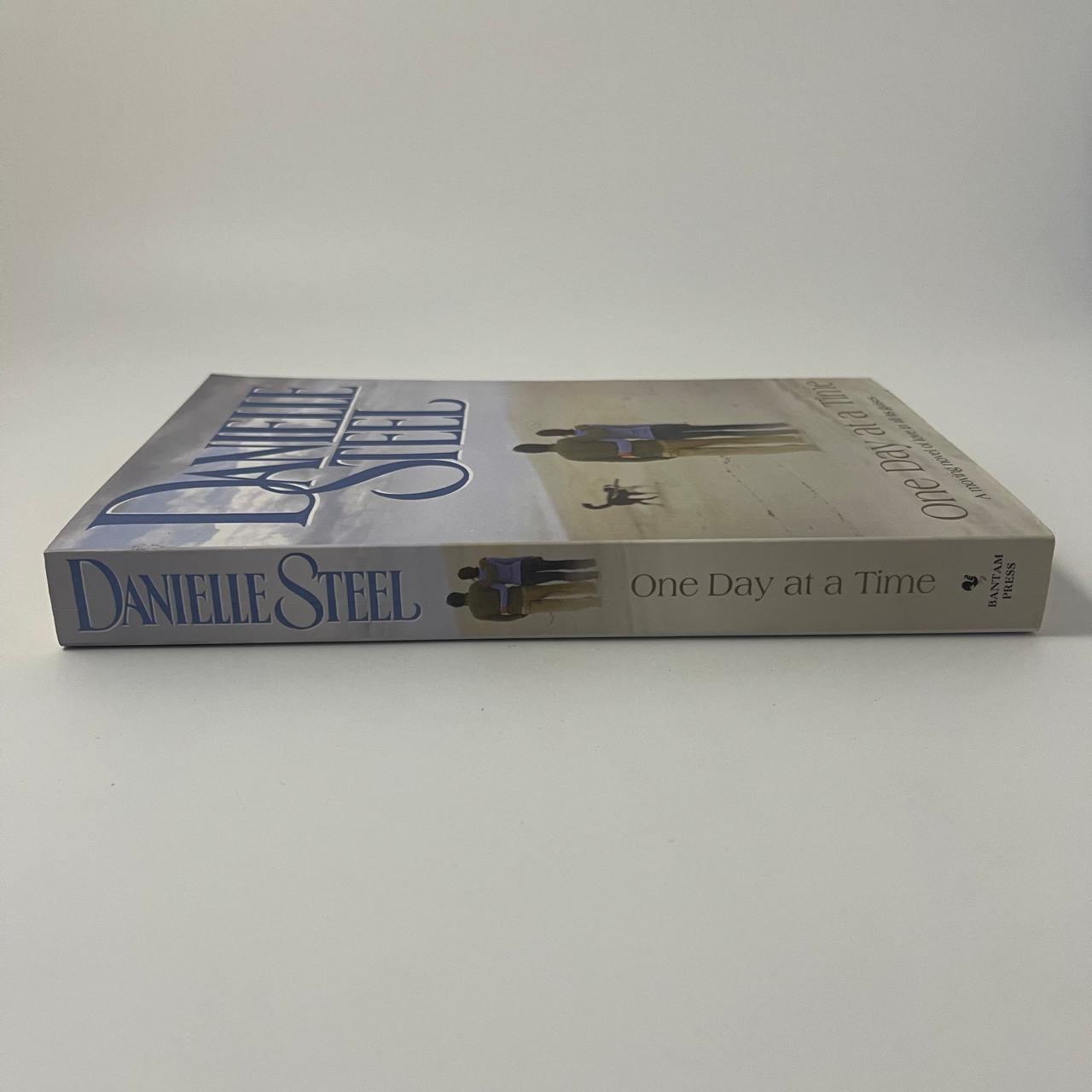 One Day at a Time - Danielle Steel