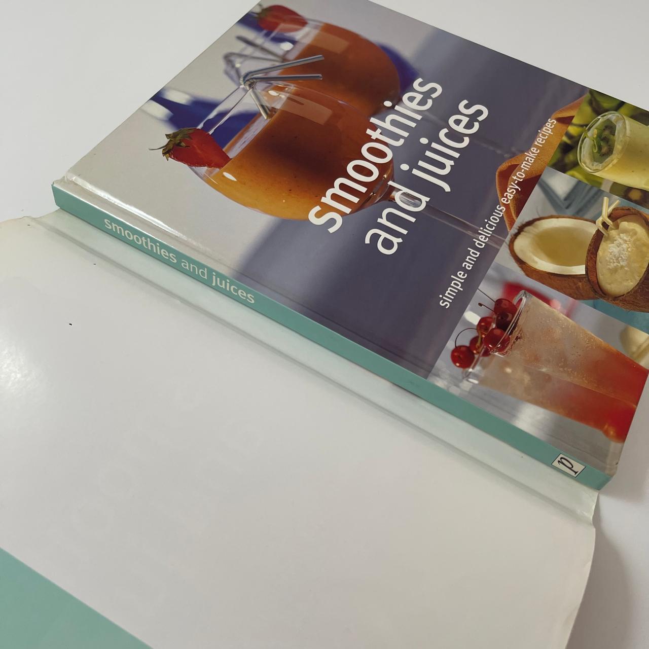 Smoothies and Juices - Christine Ambridge