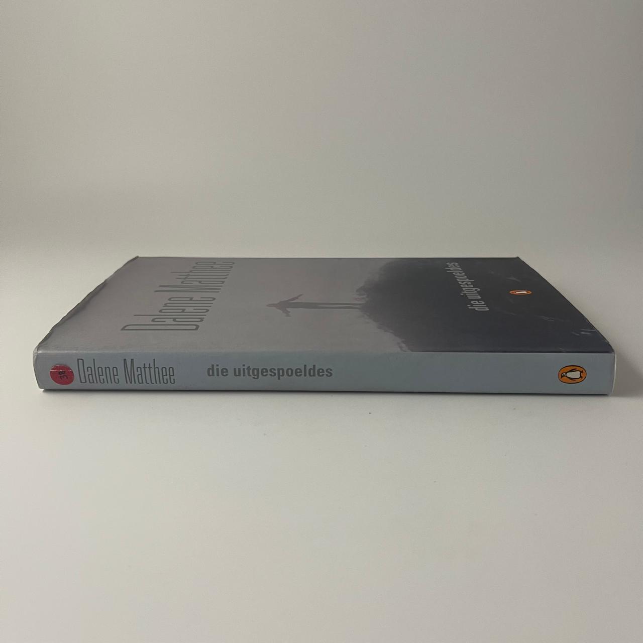 Die Uitgespoeldes — Dalene Matthee