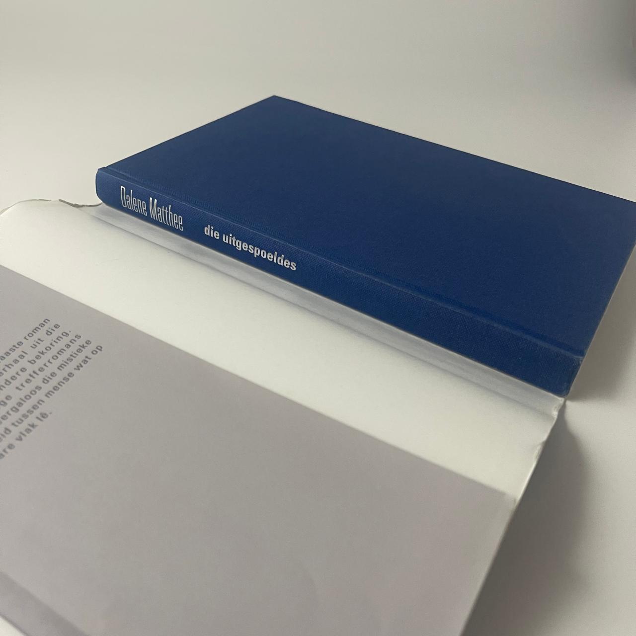 Die Uitgespoeldes — Dalene Matthee