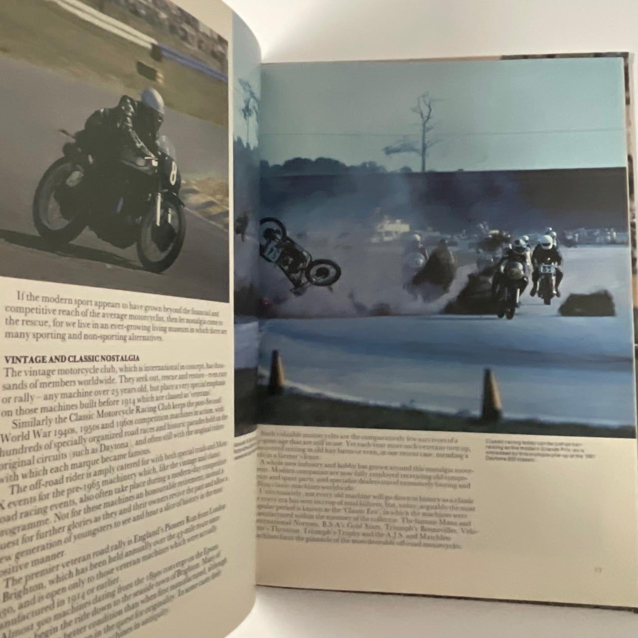 Everyone's Book of Motor Cycling - Don Morley