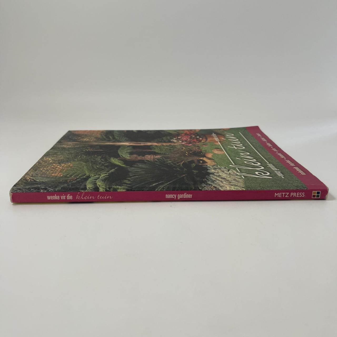 Wenke vir die Klein Tuin – Nancy Gardiner