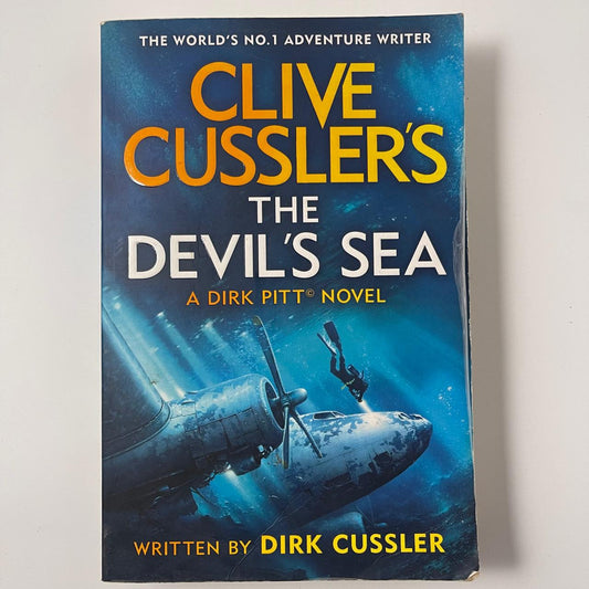 The Devil’s Sea (A Dirk Pitt Adventure) – Large Format - Clive Cussler & Dirk Cussler